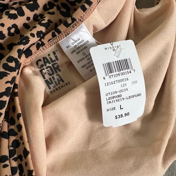 Windsor Leopard Print Cut-Out One-Piece🖤✨ - Picture 3 of 6